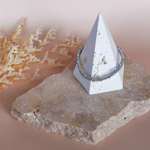 Load image into Gallery viewer, handmade ceramic homewares australia, trinket dish jewellery holder - love and labels