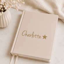 Load image into Gallery viewer, Personalised name labels with star design - Love and Labels