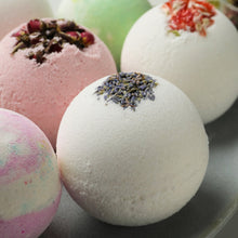 Load image into Gallery viewer, Handmade bathbombs gift set Perth Western Australia natural products