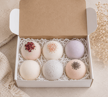 Load image into Gallery viewer, Assorted Bath Bomb Gift Pack (6 bath bombs) - Love and Labels
