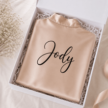 Load image into Gallery viewer, Bridal Robes | Personalised Bridesmaid Robes - Love and Labels

