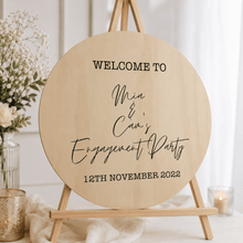 Load image into Gallery viewer, Personalised Round Wooden Welcome Sign - Love and Labels
